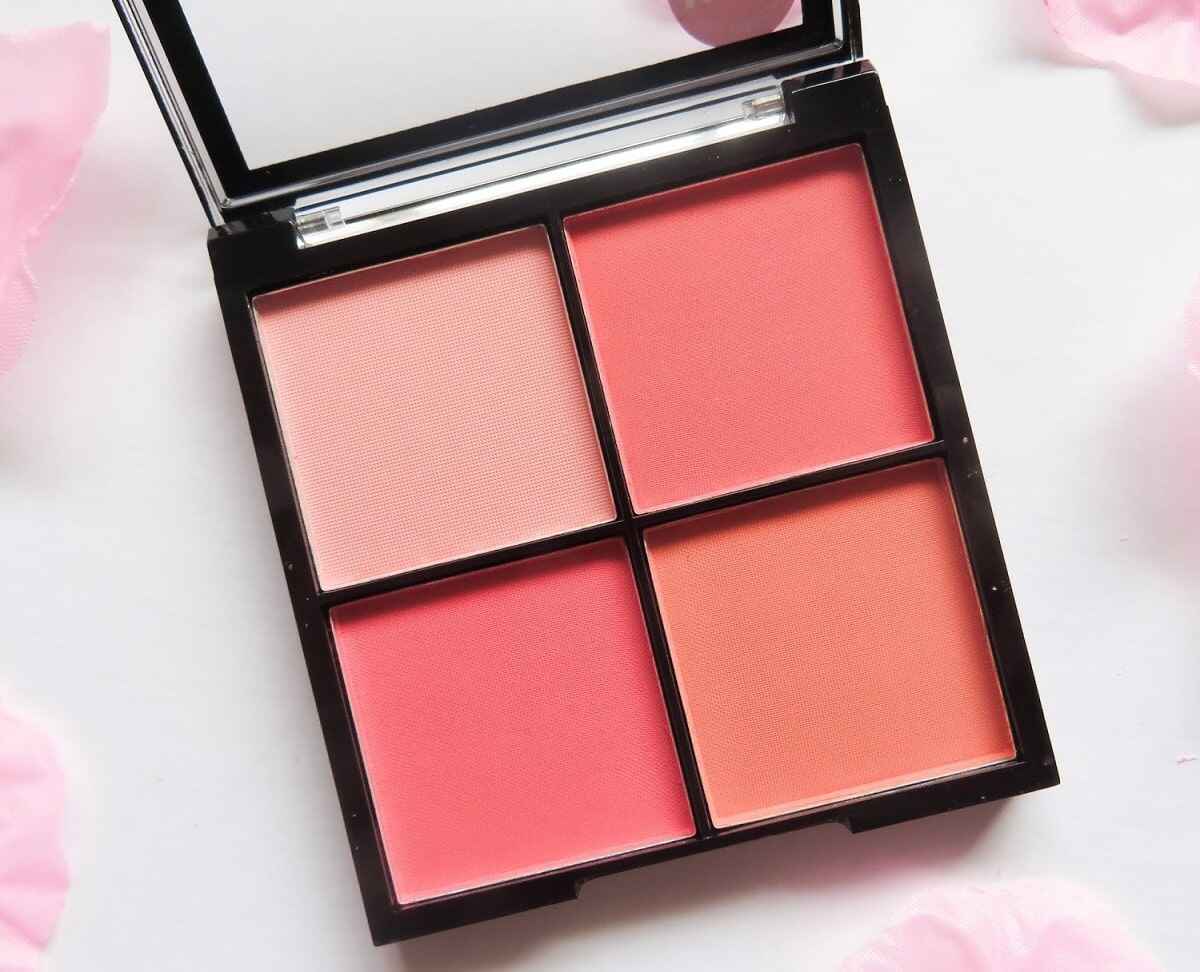 پالت رژگونه 4 رنگ MEGA BLUSH تکنیک