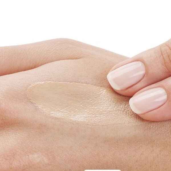 کرم ضد آفتاب رنگی و ضد لک کاپیتال سولیل سه در یک SPF 50 ویشی