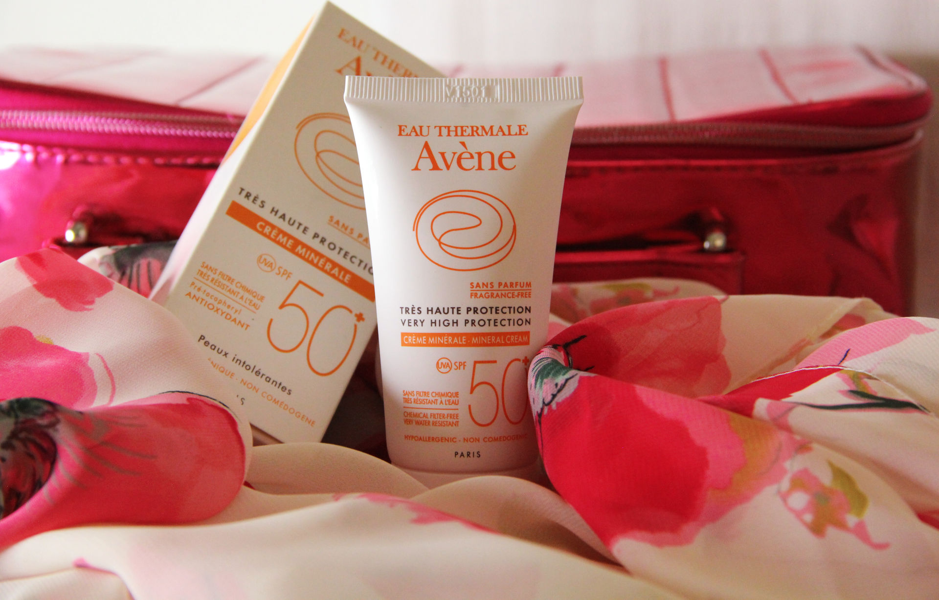 کرم ضد آفتاب رنگی مینرال SPF 50+ مناسب پوست حساس اون 50 میل