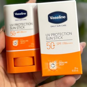 ضدآفتاب بی رنگ SPF50 مرطوب کننده و آبرسان مناسب انواع پوست وازلین
