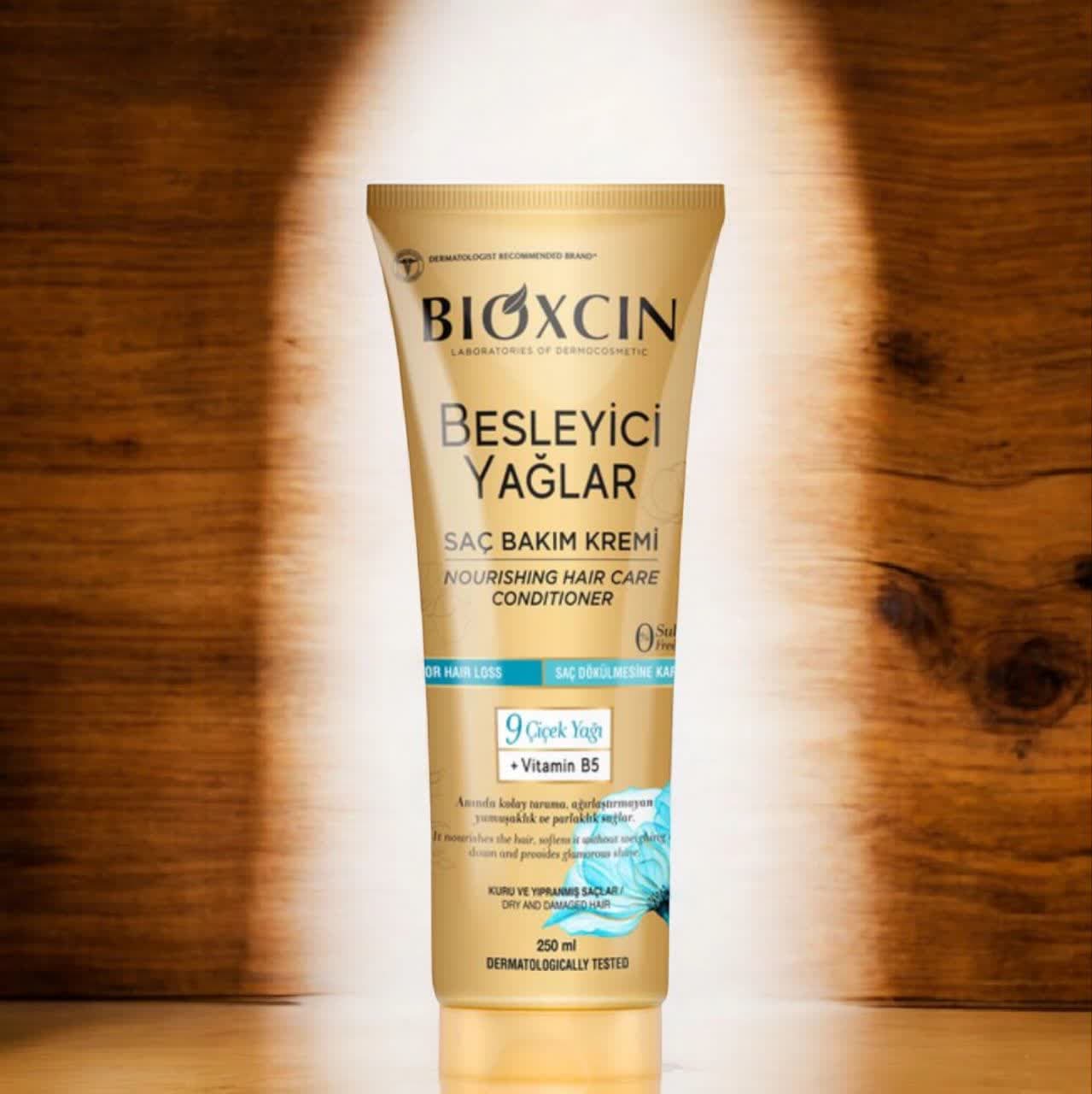 کرم مو داخل حمام حاوی 9روغن مغذی مناسب موهای خشک و آسیب دیده بیوکسین 250 میل